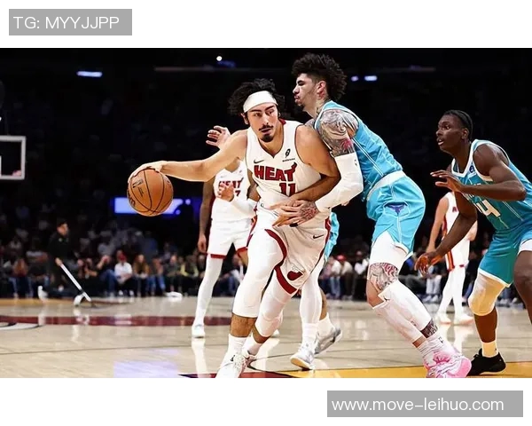 哈克斯高效表现助力球队12投8中砍下17分10篮板6助攻正负值加43